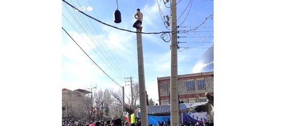 محل خبرنگار خبرگزاری وابسته به سپاه برای تهیه گزارش از مراسم حکومتی ۲۲ بهمن