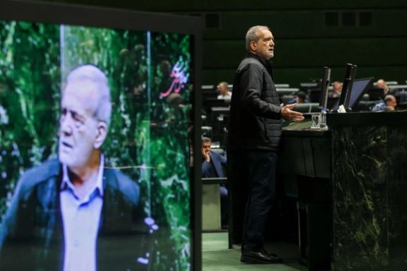 الرئيس الإيراني: نحن اليوم في حرب شاملة أصعب من الحرب مع العراق