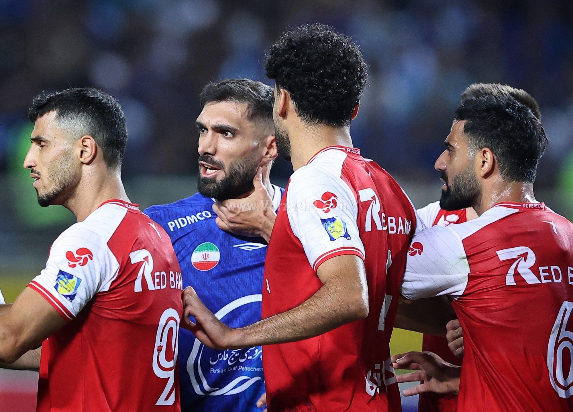 «ناخن کاپیتان پرسپولیس بلند بود»؛ صحنه جنجالی درگیری خونین کنعانی‌زادگان و آقاسی در دربی