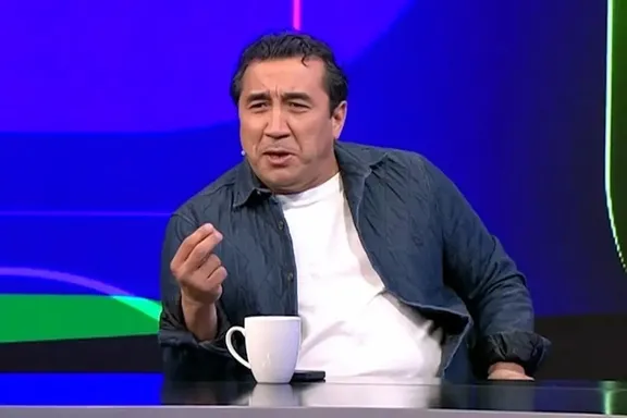 إهانة ترامب بألفاظ نابية على الهواء مباشرة في التلفزيون الإيراني