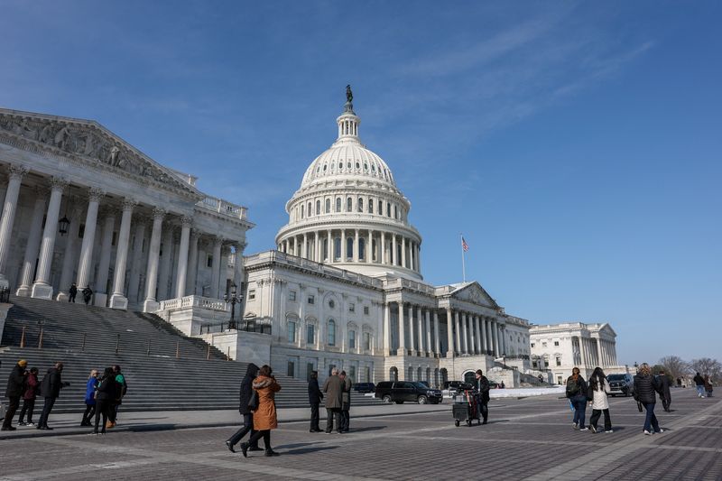 سنای آمریکا قطعنامه محدودسازی اختیارات ترامپ برای حملات آینده به ایران را رد کرد