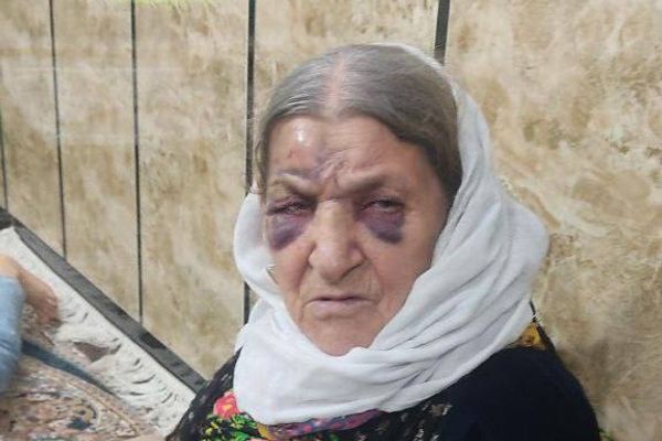 استخبارات الحرس الثوري الإيراني تعذب جدة ناشط كردي ووالدته