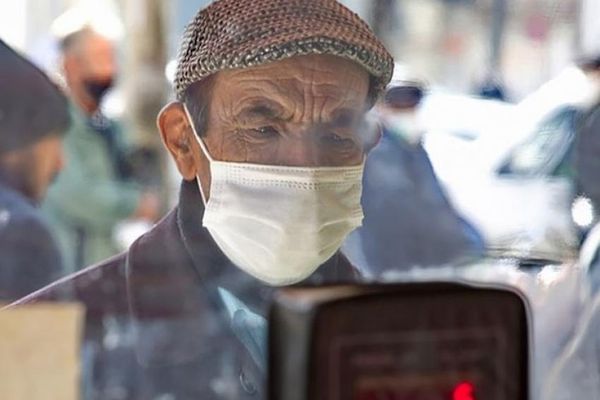 وزير الداخلية الإيراني: أسعار الدجاج والبيض والزيت ومنتجات الألبان سترتفع أيضا