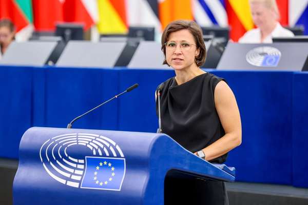 هانا نویمن، نماینده آلمان در پارلمان اروپا: سکوت اروپا به سرکوب در ایران کمک میکند