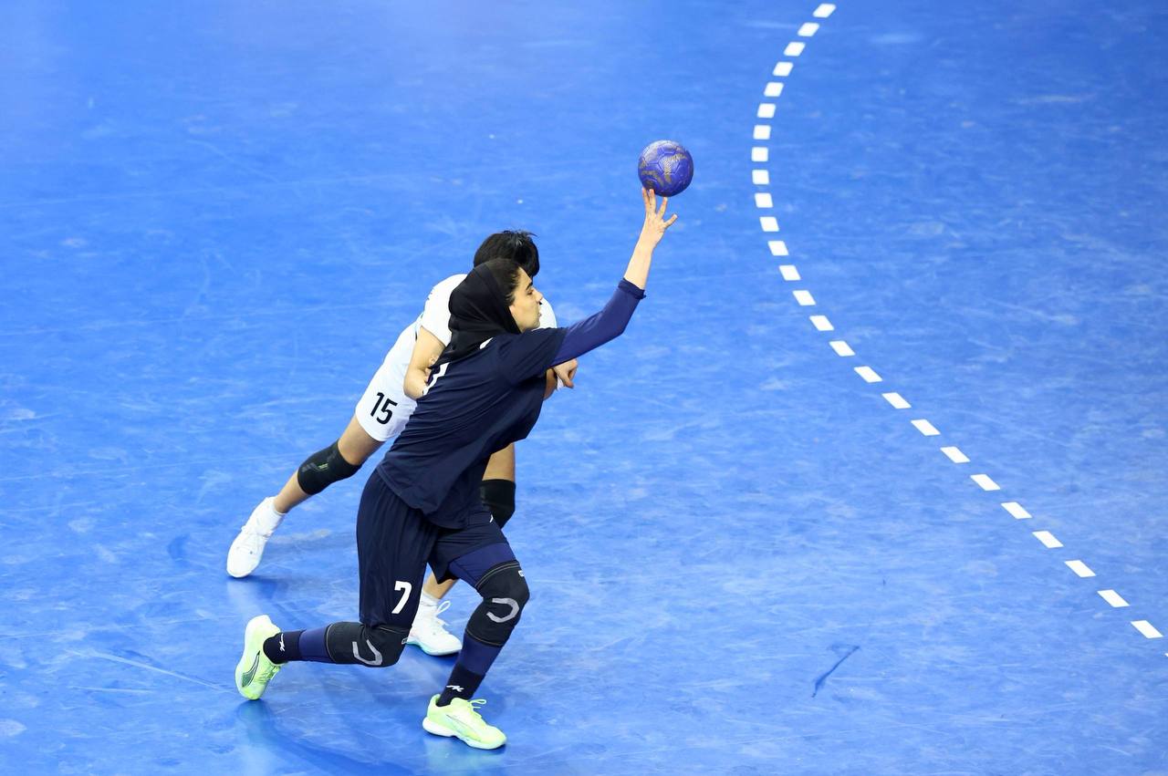 تیم ملی هندبال زیر ۱۷ سال زنان ایران، برای نخستین بار قهرمان آسیا شد