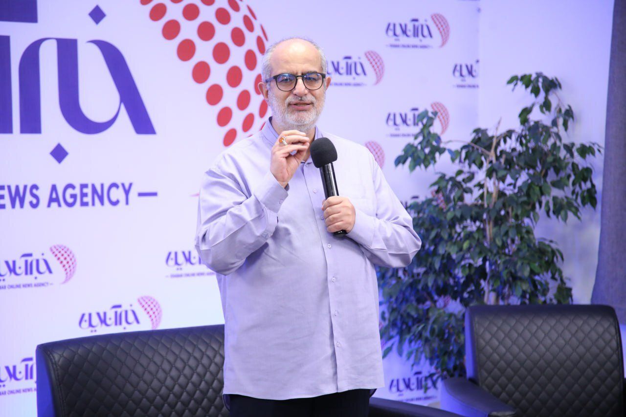 مشاور پیشین حسن روحانی فرمانده سابق سپاه پاسداران را تهدید به افشاگری کرد