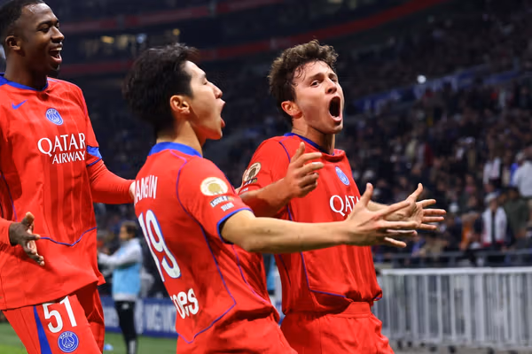 لیون ۲-۳ پاریسنژرمن؛ برد رویایی قهرمان اروپا در لیون، انریکه از باخت به بایرن عبور کرد