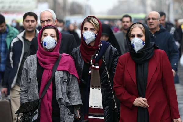 Iran sees rise in COVID-19 cases as experts urge return to masks