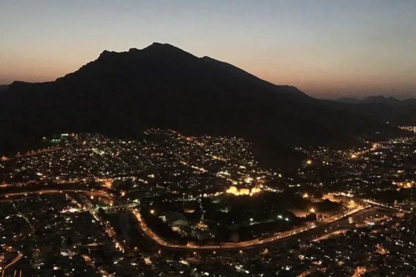 وسائل إعلام إسرائيلية ترجح استهداف قاعدة صواريخ باليستية إيرانية بمسيرات في "خرم آباد"