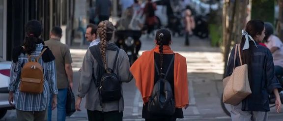 النضال بالأزياء في إيران.. وإبراز هوية المرأة