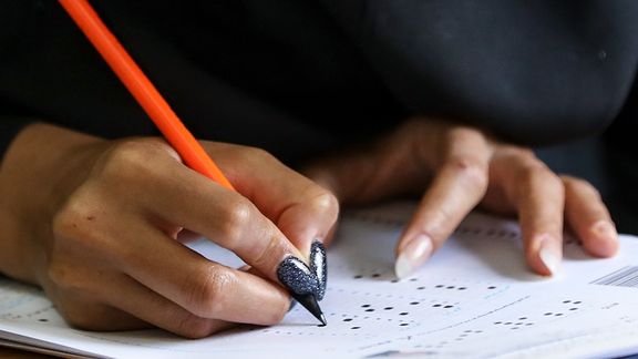 ادامه واکنشها به تخلفات کنکور؛ رییس سازمان سنجش برای رد تخلفها به قسم خوردن متوسل شد