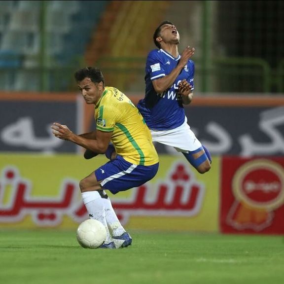 با ارسال نامهای برای فدراسیون فوتبال؛ باشگاه استقلال از قضاوت داوران شکایت کرد