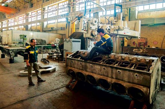 ادامه بحران انرژی در ایران؛ کارخانهها مجبور به خرید قاچاقی گازوئیل شدهاند