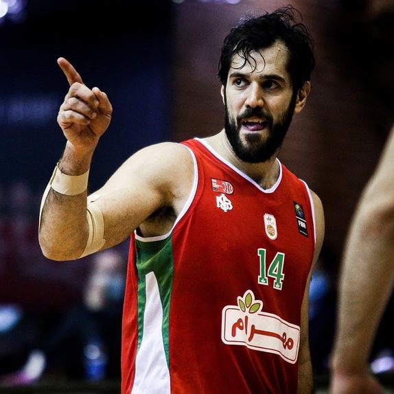 صمد نیکخواه بهرامی به عنوان پرچمدار ایران در المپیک توکیو انتخاب شد