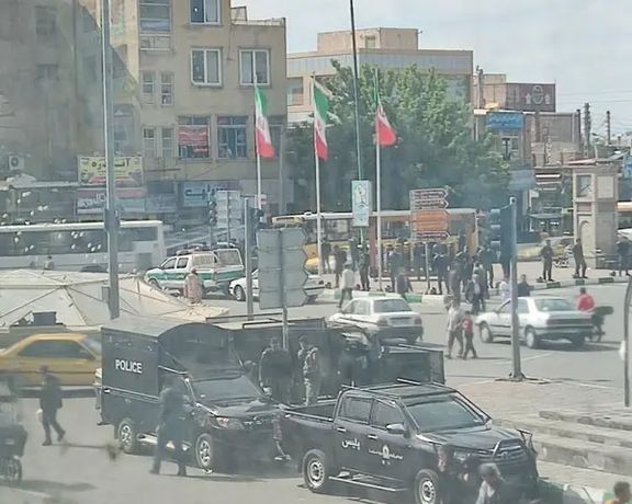 ضغوط متزايدة على نشطاء المعلمين.. وغموض حول أوضاع معتقلي الاحتجاجات ضد النظام الإيراني