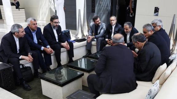 Guards urge public to brace for snapback as Iran eyes talks with Europe