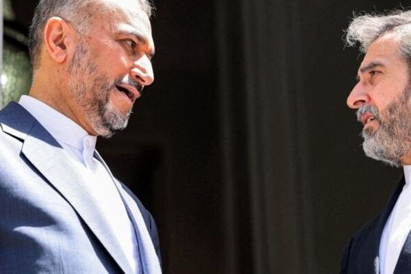 وثيقة مسربة: الخارجية الإيرانية تعقد اجتماعا لإدارة أزمة الطائرات المسيرة في أوكرانيا