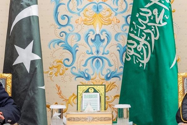 عربستان سعودی و پاکستان پیمان رسمی دفاع مشترک امضا کردند