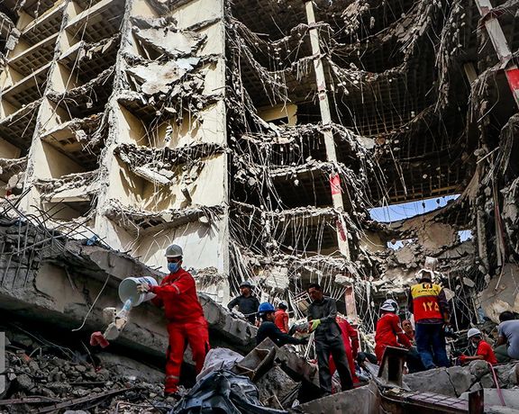 بر اساس گزارشها، عملیات آواربرداری متروپل به دلیل لرزش و کج شدن سازه، متوقف شده است