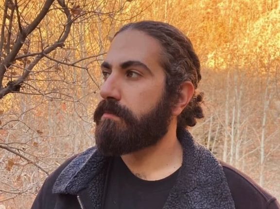 محمد داوری، زندانی سیاسی: خامنهای مسئول رنجهای من و خانوادهام است