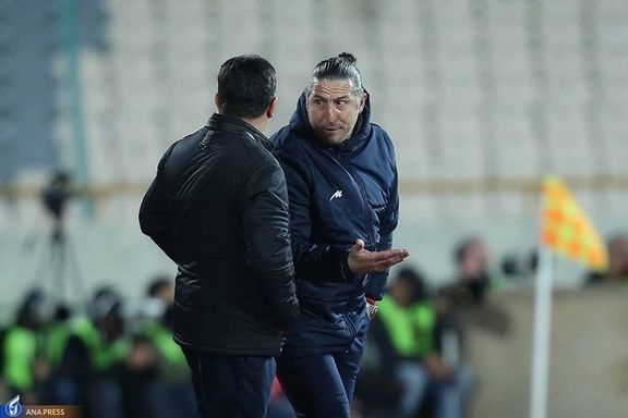 آندرانیک تیموریان: مربی جوانی هستم و صحبتم درباره قهرمانی استقلال را تصحیح میکنم