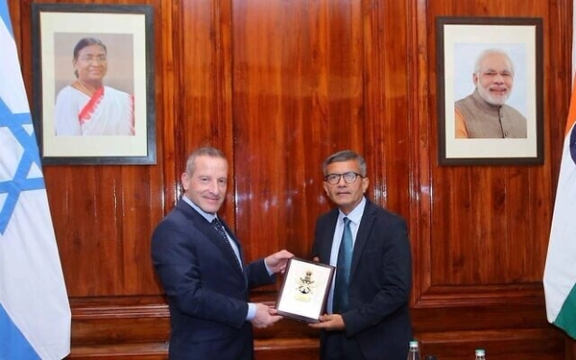 مدیرکل وزارت دفاع اسرائیل «تجربه جنگ» در ایران را با مقامهای هندی بهاشتراک گذاشت