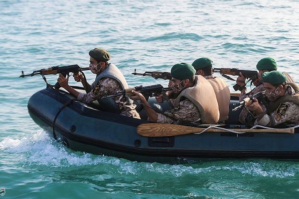 مناورات للحرس الثوري تزامنا مع تصريحات إسرائيلية حول موقف إيران الضعيف في فيينا