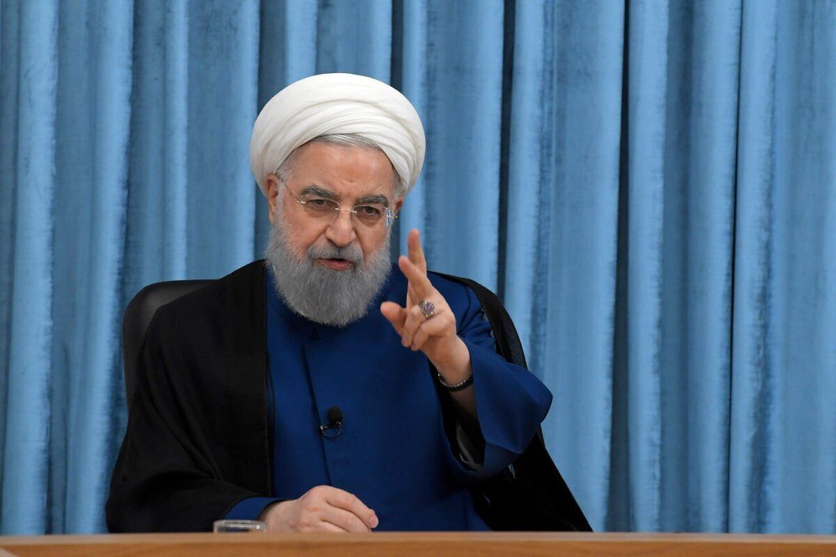 حسن روحانی گزافه‌گویی درباره قدرت نظامی جمهوری اسلامی را «خیانت» خواند