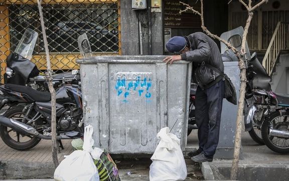 مدیر سازمان رفاه شهرداری تهران: برخی زنان به شغل زبالهگردی روی آوردهاند