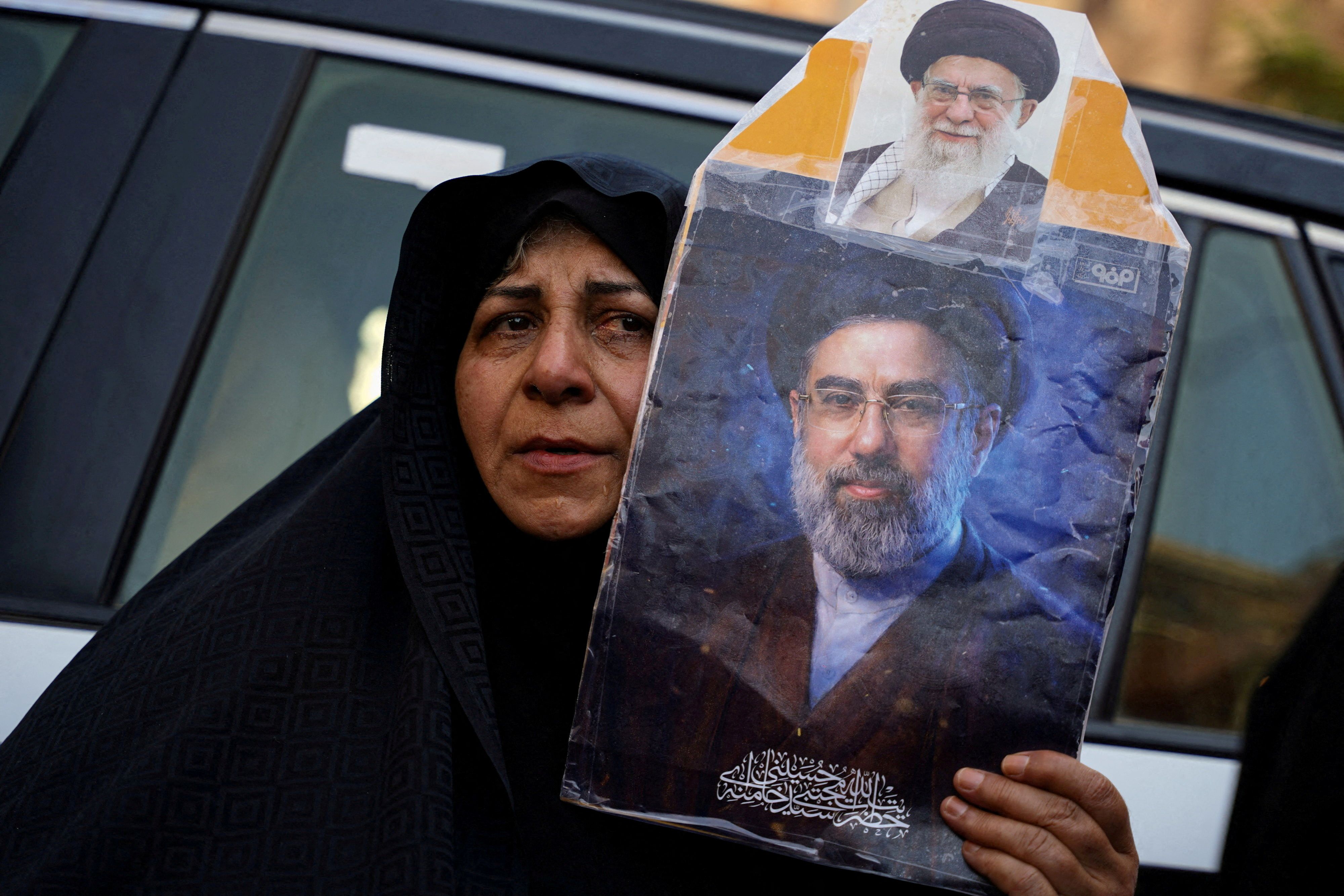 روایت تازه زاکانی از حمله ۹ اسفند: موشک مستقیما به محل اقامت مجتبی خامنه‌ای اصابت کرد