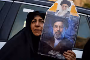 روایت تازه زاکانی از حمله ۹ اسفند: موشک مستقیما به محل اقامت مجتبی خامنهای اصابت کرد