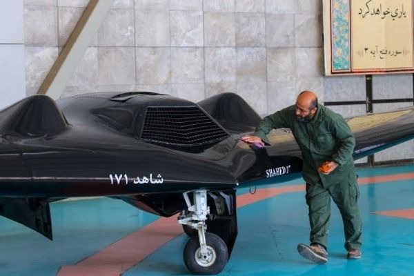 فایننشالتایمز: نمایشگاه تسلیحات ایران تلاشی برای انحراف افکار عمومی پس از جنگ است