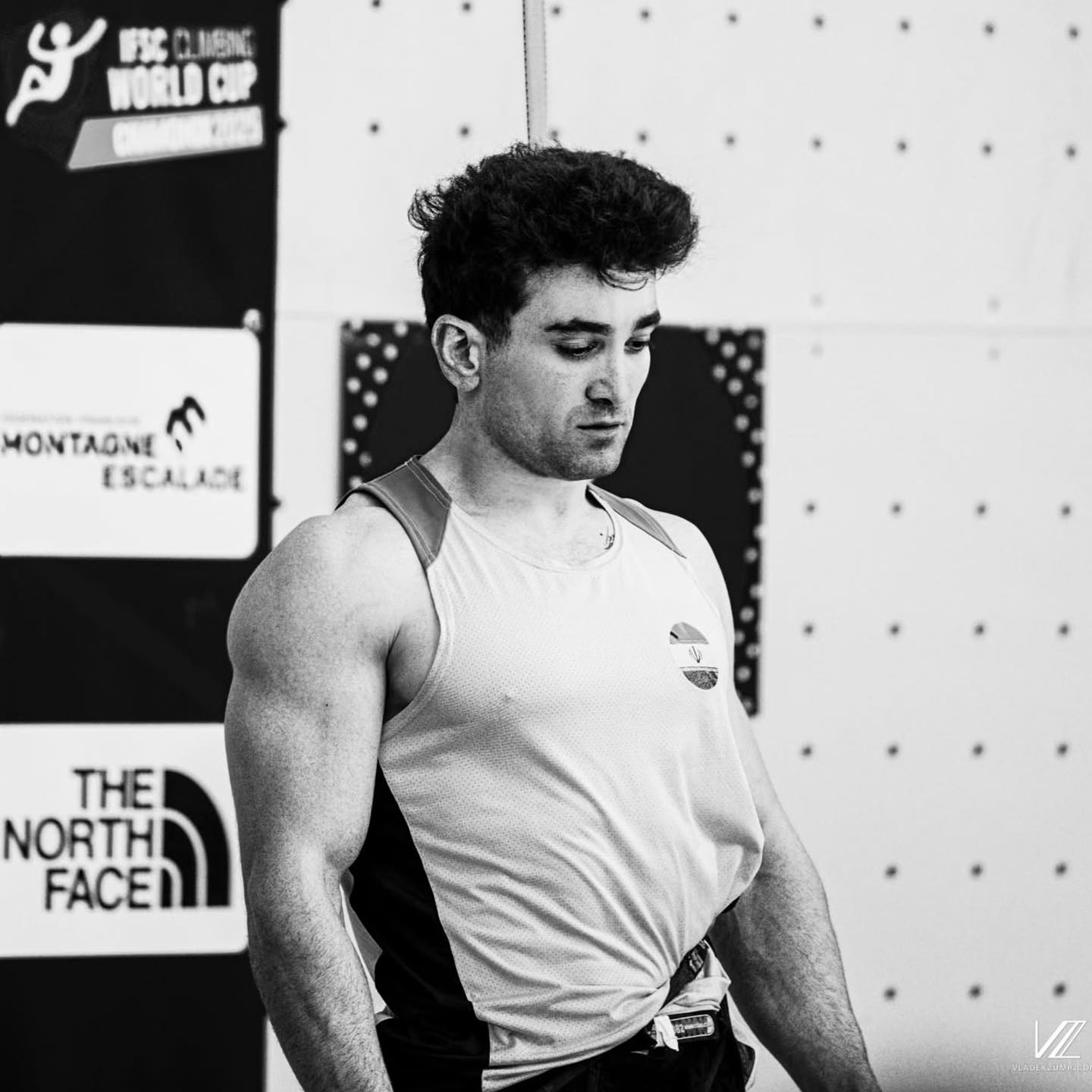 رضا علیپور درباره توهین صداوسیما به جاویدنامان انقلاب ملی: با خون جوان مردم شوخی می‌کنی؟