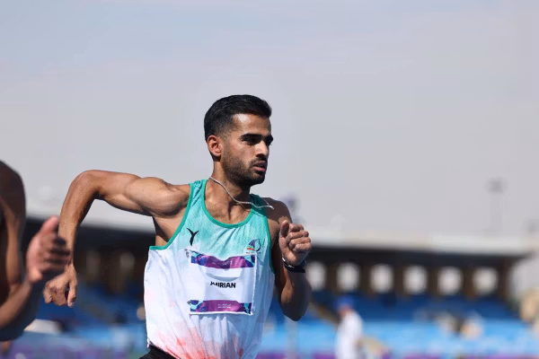 علی امیریان قهرمان دوی ۸۰۰ متر بازیهای کشورهای اسلامی شد