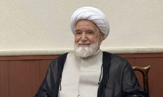 مهدی کروبی: مردم انقلاب نکردند که برده ما روحانیون و مسئولان شوند