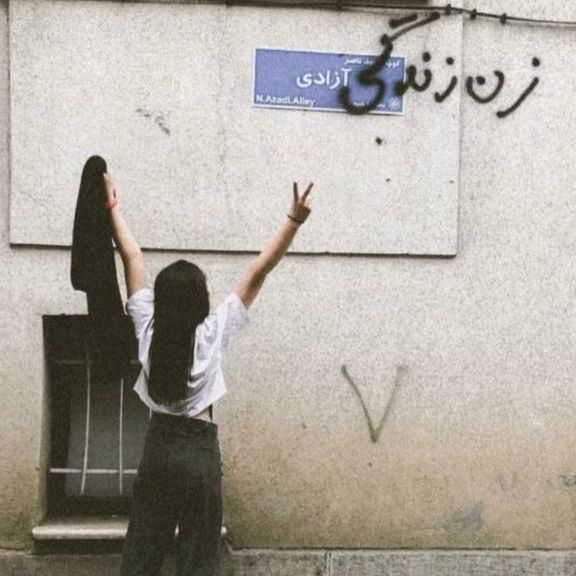 طرح نمایندگان مجلس برای شناسایی و جریمه زنان «بیحجاب» و مسدود کردن کارت ملی آنها