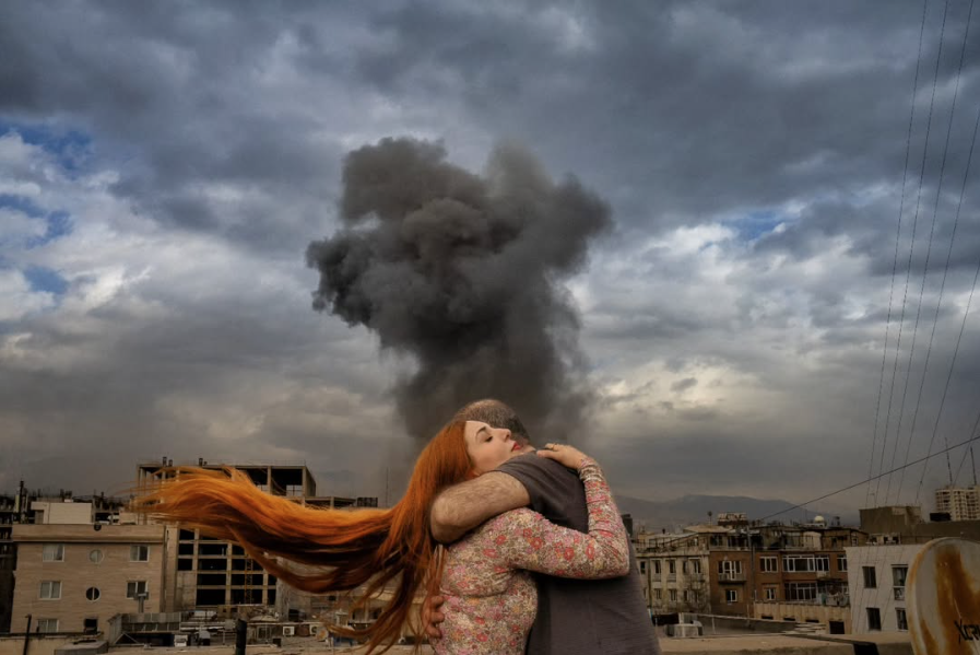 Maryam Saeedpoor's “Painful hug,” taken during the March war in Iran / Credit: The photographer's Instagram page @msaeedpoor