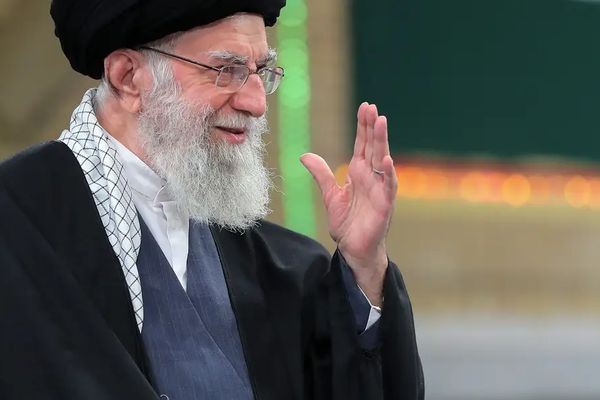 Senior Iranian Cleric Claims Late President Unfit to Succeed Supreme Leader