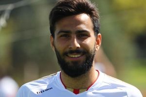 محبوبه رضایی به امیر نصر آزادانی: خیلی زود درهای زندان باز و میهن آباد خواهد شد