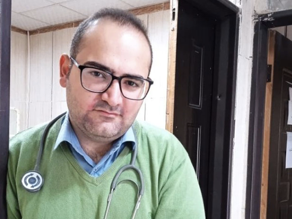 پس از انتشار نامه دهها تن برای آزادی یاسر رحمانیراد، این پزشک به قید وثیقه آزاد شد