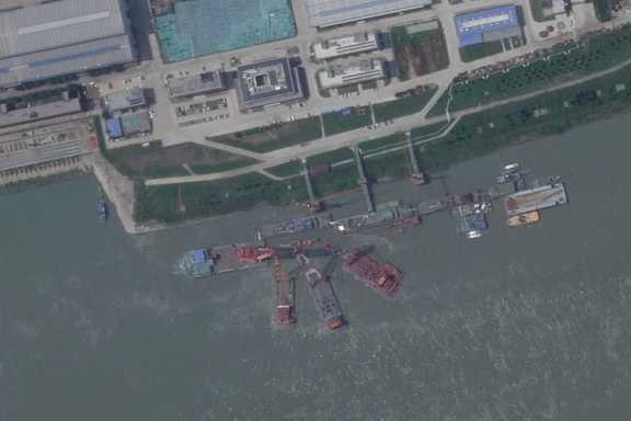 رویترز به نقل از یک مقام دفاعی آمریکا: یک زیردریایی هستهای چین غرق شده است