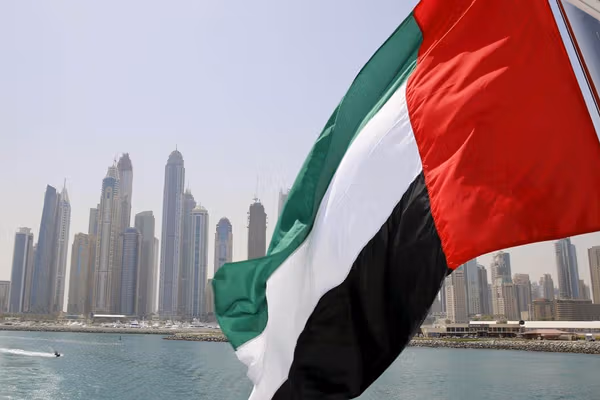 سرعت رو به وخامت گذاشتن روابط تهران و ابوظبی، یک شریان حیاتی تجاری را تهدید میکند