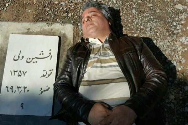 من القتل إلى السجن.. أربعة عقود من انتهاك حقوق المواطنة لعائلة بهائية