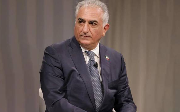 شاهزاده رضا پهلوی: قاتل مجاهد کورکور و کیان پیرفلک یک نفر است؛ خامنهای