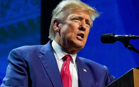 فاکس نیوز: دونالد ترامپ درباره چگونگی کنترل اسناد محرمانه مورد تحقیق و تفحص قرار میگیرد