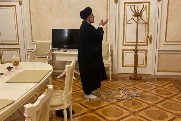 Iran Cleric Says Raisi Will Pray At the White House One Day