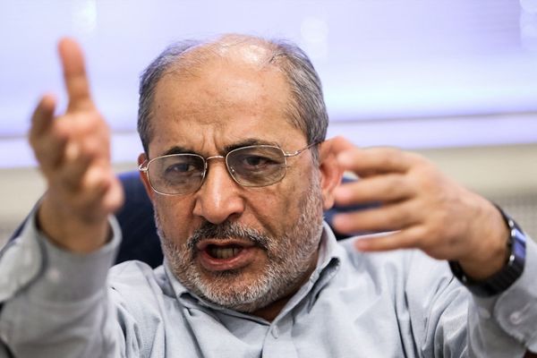 بعد تصريحاته عن الاغتيالات.. مكتب وزير الحرس الثوري السابق يشكك في قدراته العقلية