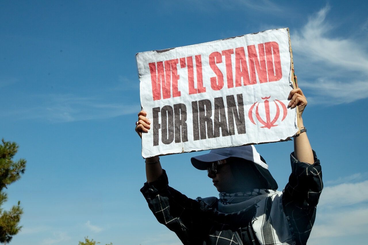 Tehran refuses to budge as diplomacy races against war