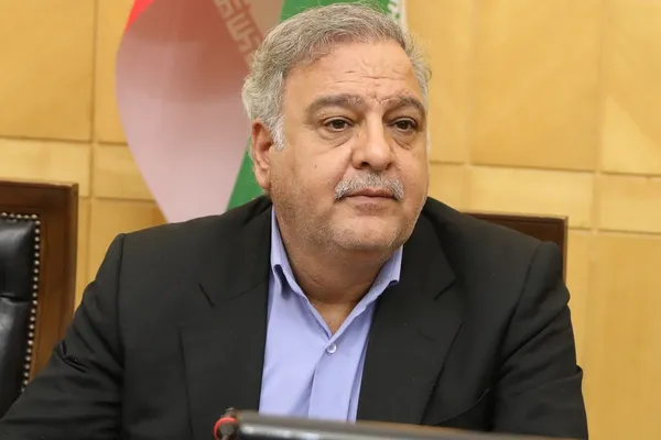 نماینده مجلس: شاید سیگنالی درباره براندازی به واسطهها رسیده که پول نفت را برنگردانند