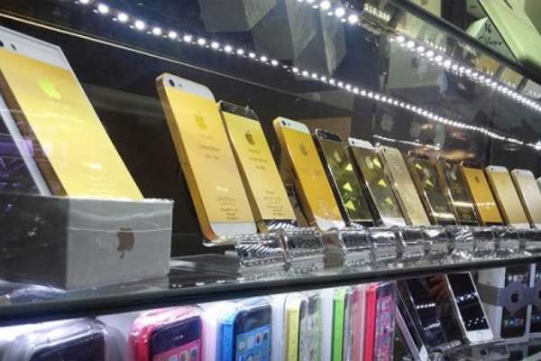 Iran Spent $9 Billion On Cellphone Imports In 33 Months